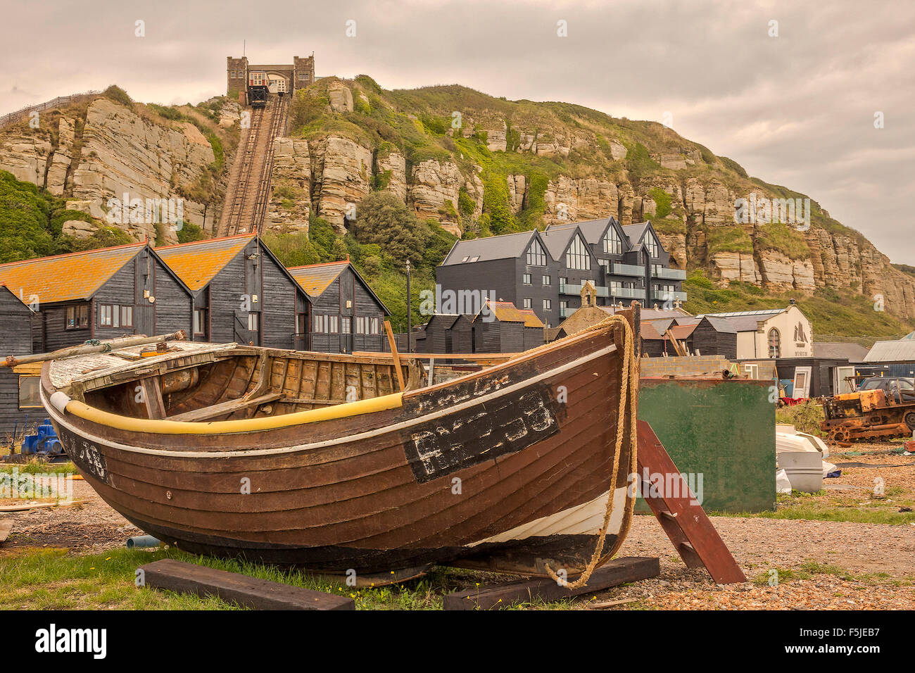 Bateau sur l'Estran Hastings East Sussex UK Banque D'Images