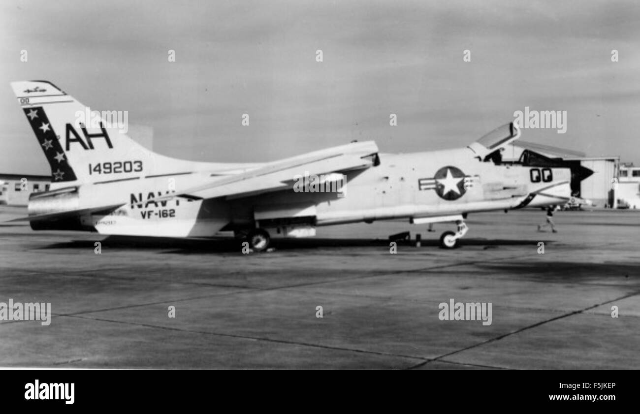 Capturée à partir de la collection Ray Wagner, cette image met en évidence des avions de moments importants de l'histoire militaire et aéronautique, en mettant l'accent sur l'excellence opérationnelle et la conception. Banque D'Images