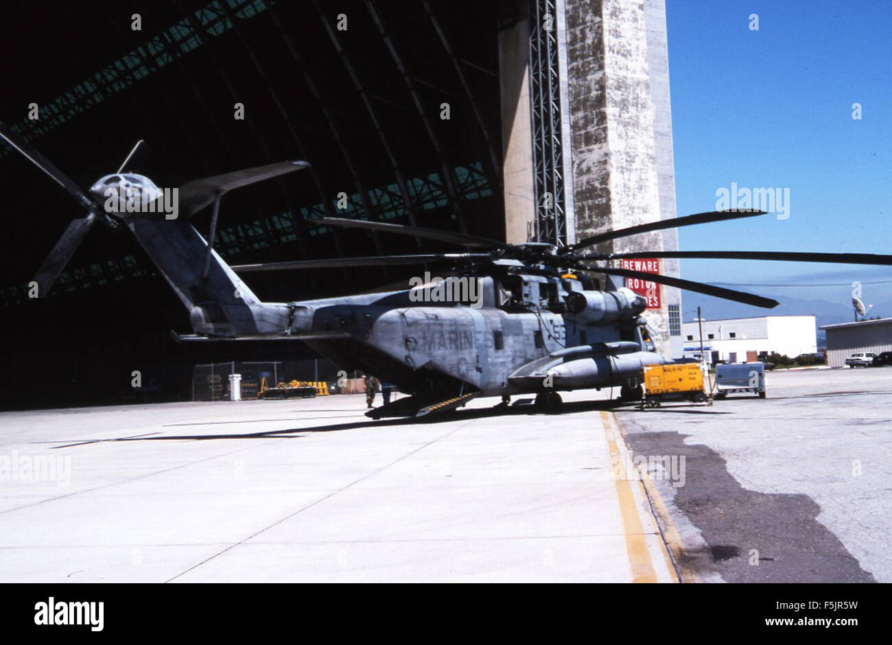 Sikorsky CH-53A HMH-361 YN53 MCAS Santa Ana 20Jul95 RJF Banque D'Images