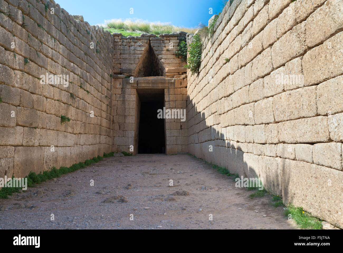 Entrée du Trésor d'Atrée, Mycènes, Grèce Banque D'Images