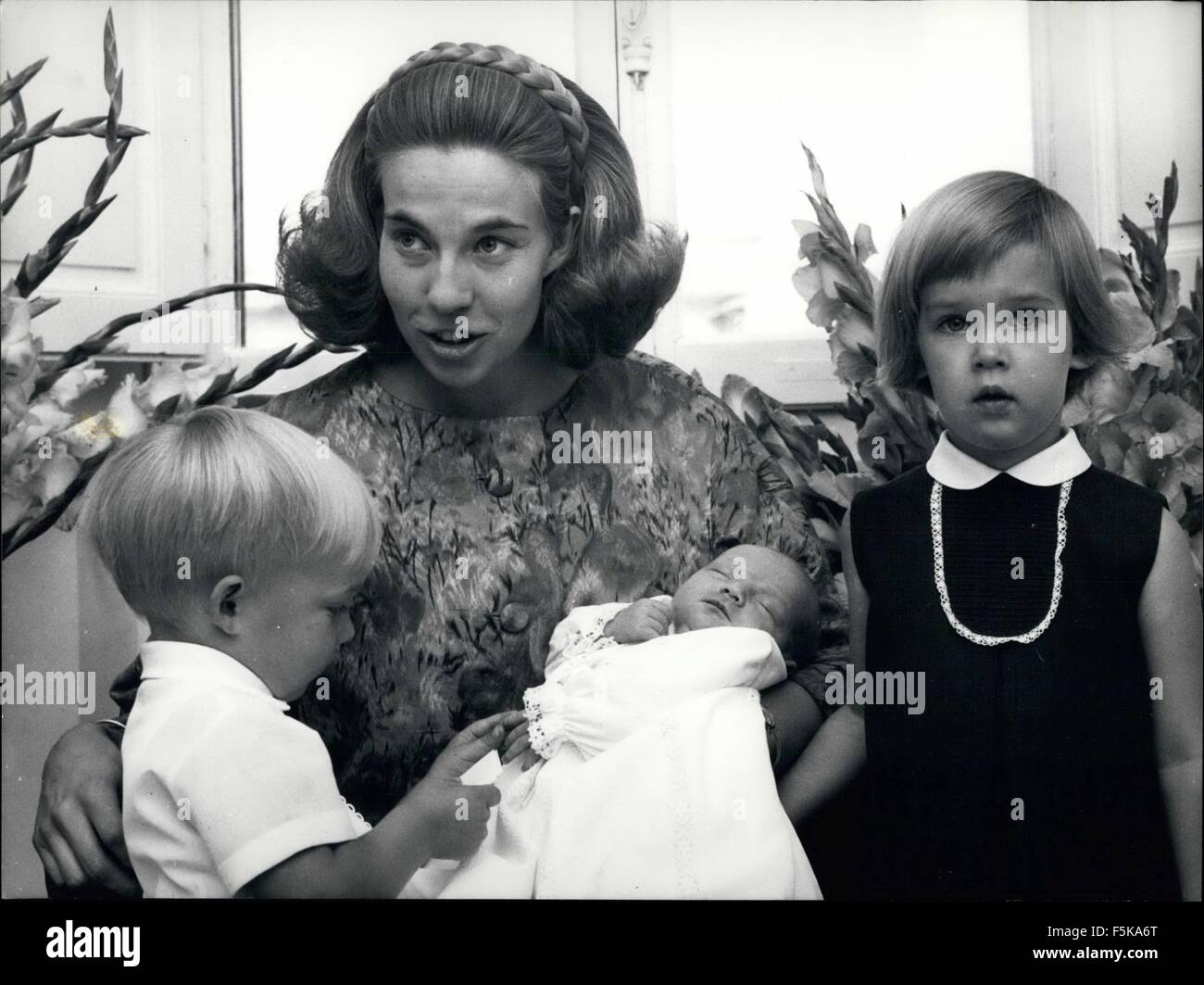 1969 - Florence, septembre 1969 Fille du duc Amedeo D Aoste et Claude d'Orléans de la France. Peu de Mafalda est né le 20 septembre et atteint son frère Bianca 3 ans et Aimone, 10 mois. © Keystone Photos USA/ZUMAPRESS.com/Alamy Live News Banque D'Images