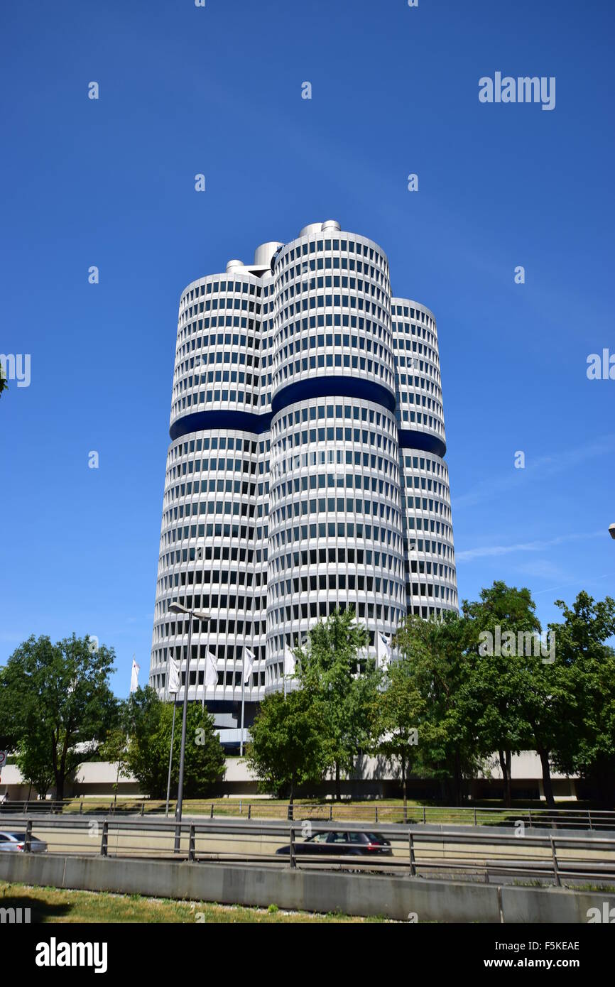 Siège de l'entreprise BMW à Munich, Bavière, Allemagne Banque D'Images