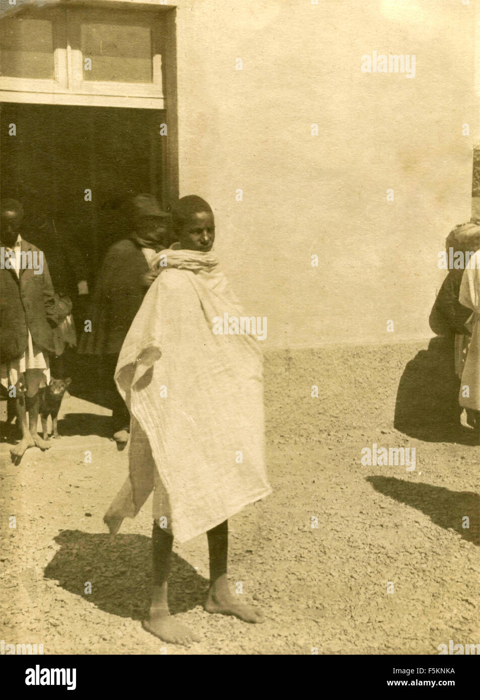 Les jeunes avec d'Abyssinie robe typique Banque D'Images