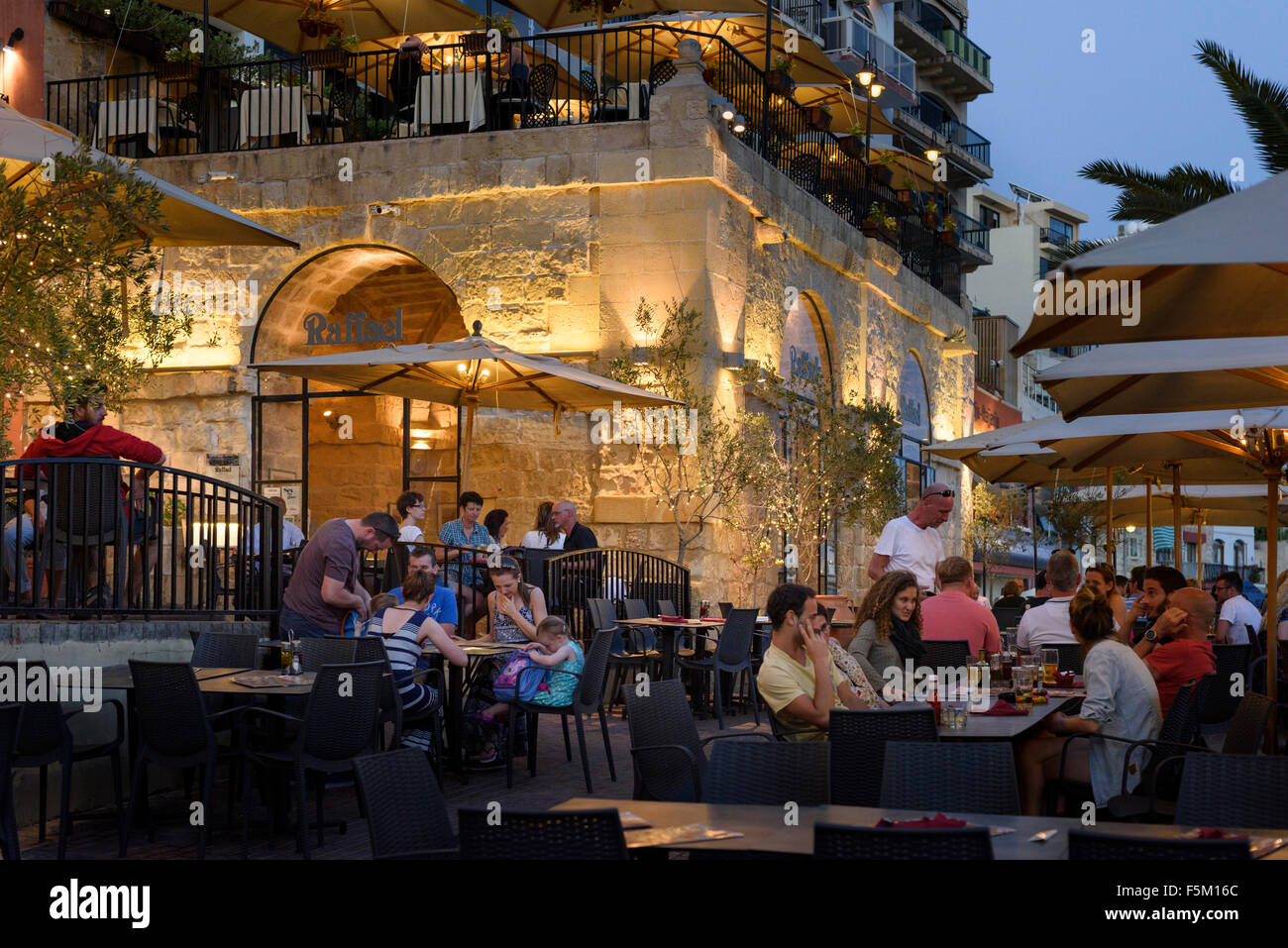 Café Restaurant Raffael Saint Julian's Malte Banque D'Images