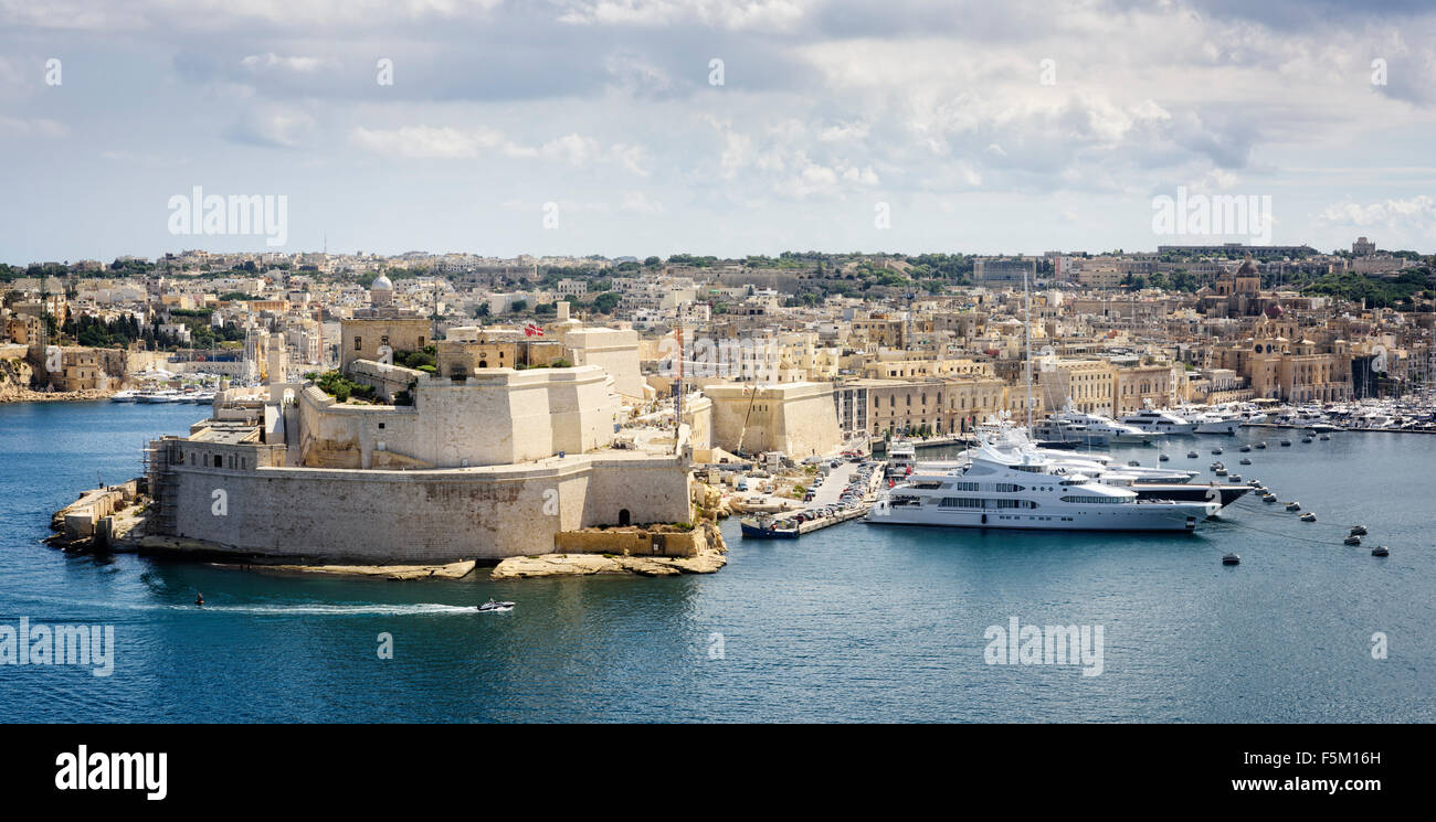 Grand Port de La Valette à l'Est de la partie supérieure de Barrakka Gardens Banque D'Images