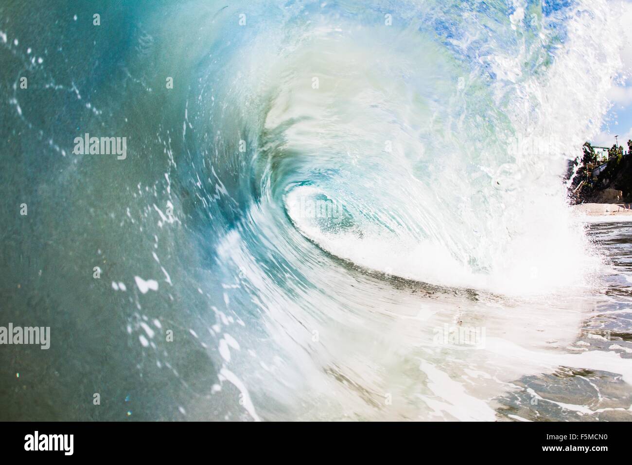 Rolling wave ocean, Encinitas, Californie, USA Banque D'Images