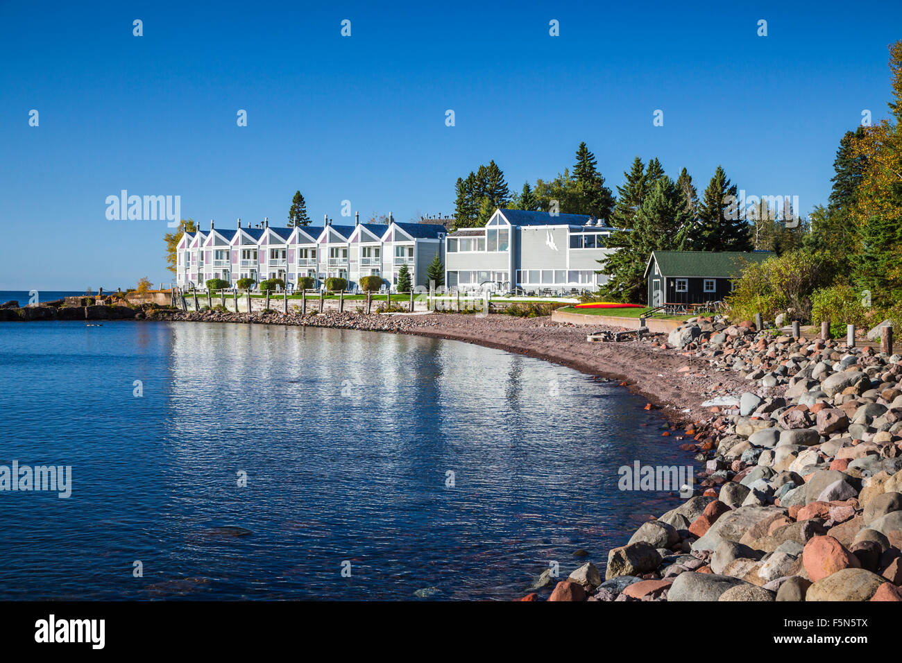La pêcherie de Bay Lake Superior Resort près de Tofte et Lutsen, Minnesota, USA. Banque D'Images