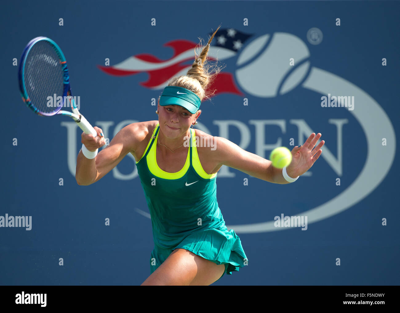 Carina Witthoeft (GER) 2015 à l'US Open de Flushing Meadows, l'USTA Billie Jean King National Tennis Center, New York, USA, Banque D'Images