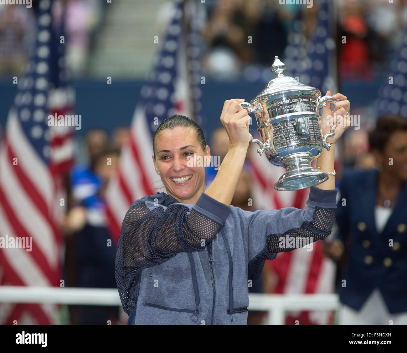 Flavia Pennetta avec le trophée à l'US Open de Flushing Meadows 2015,USTA Billie Jean King National Tennis Center, New York, Banque D'Images