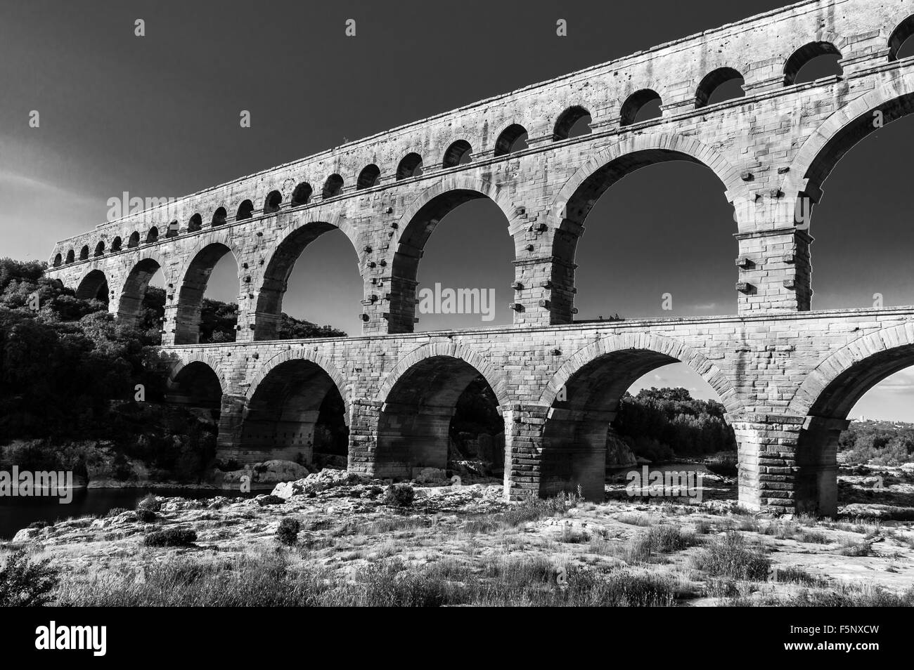Pont du Gard, célèbre aqueduc romain dans le sud de la France près de Nîmes. Banque D'Images