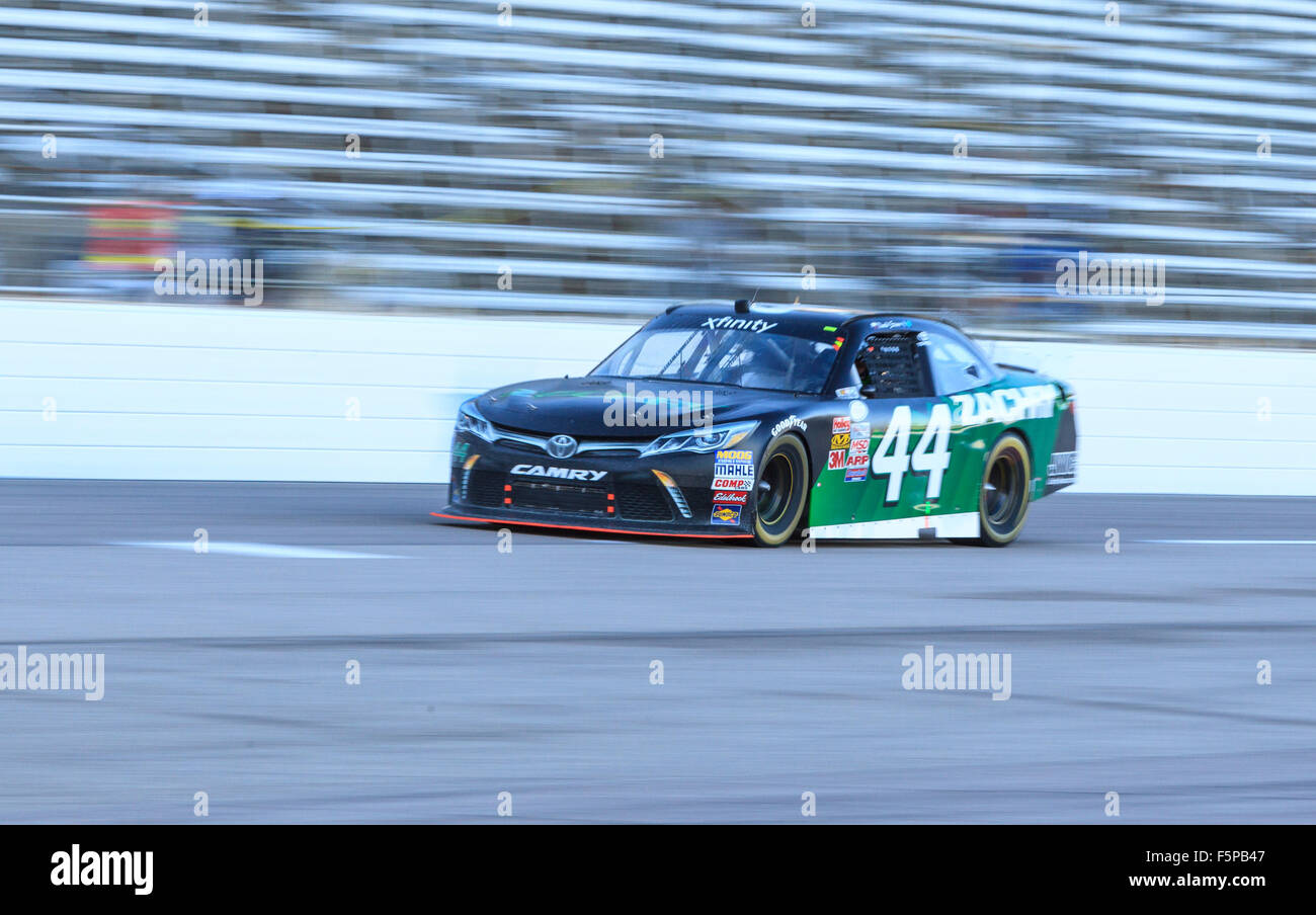 Fort Worth, Texas, USA. Nov 7, 2015. Pilote Série Eurosport France David Starr (44) au cours de la série Eurosport France O'Reilly Auto Parts Défi au Texas Motor Speedway à Fort Worth, Texas. JP Waldron/Cal Sport Media/Alamy Live News Banque D'Images