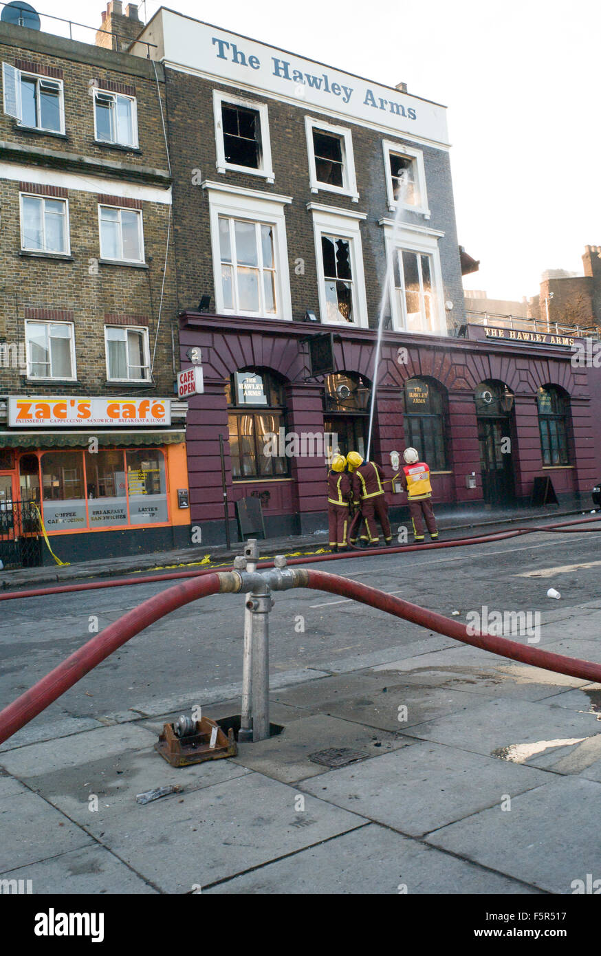 Hawley Arms, Camden Town en 2008 l'incendie qui détruit en partie l'Hawley Arms pub associé avec Amy Winehouse Banque D'Images