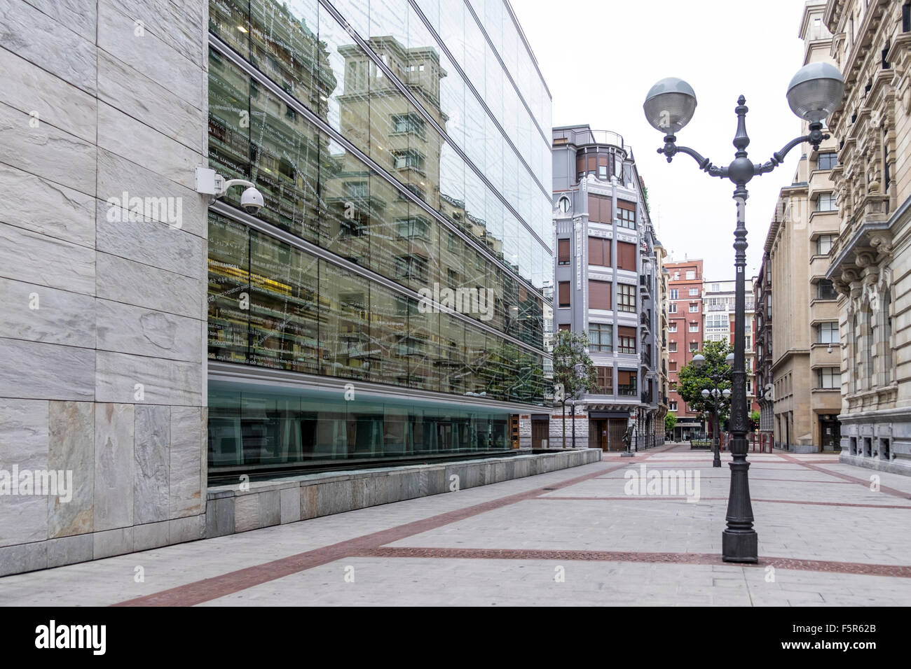 Bâtiment de la bibliothèque. Bilbao, Biscaye, Pays Basque, Espagne Banque D'Images