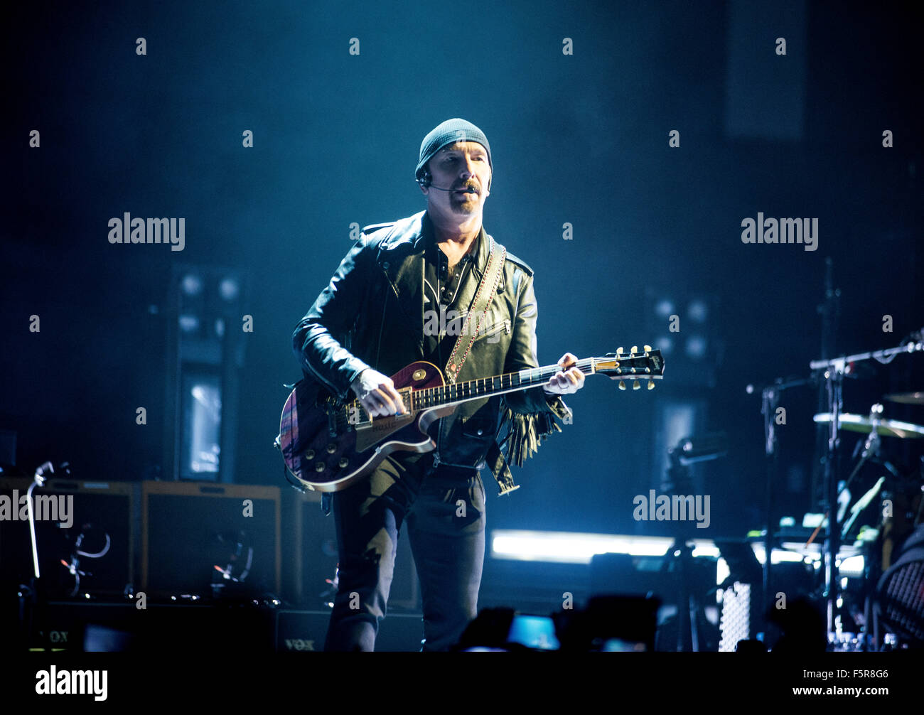 The edge guitar u2 Banque de photographies et d'images à haute résolution -  Alamy