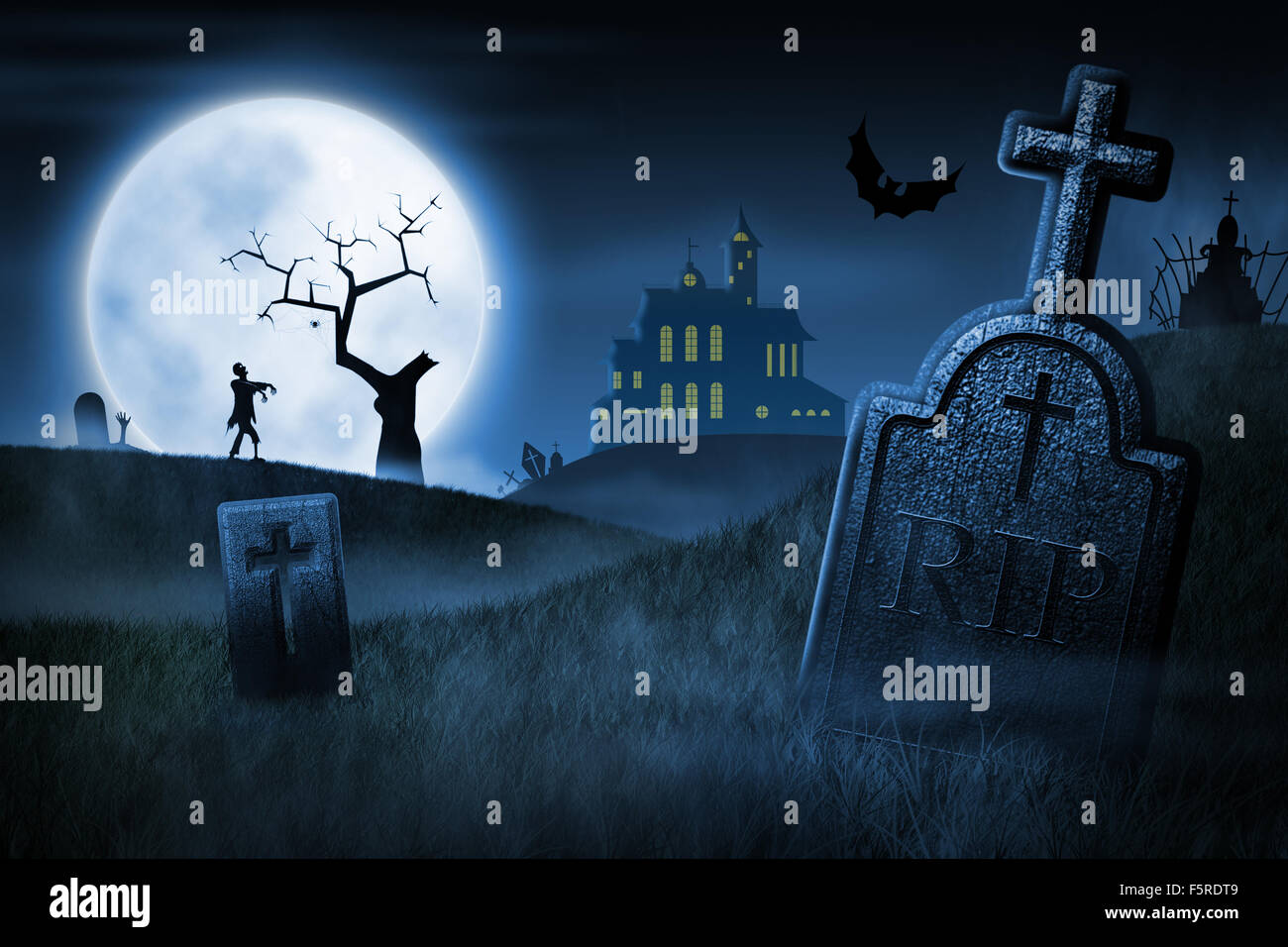 Spooky Halloween nuit. Cimetière brumeux et Haunted House sur l'arrière-plan Banque D'Images