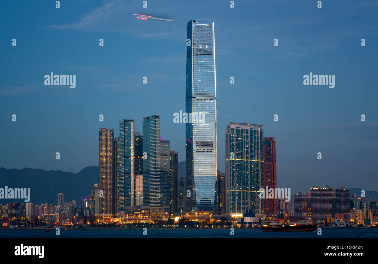 La nouvelle ville de Kowloon et de Hong Kong, le plus haut bâtiment de l'International commerce center ICC, Hong Kong, Chine. Banque D'Images