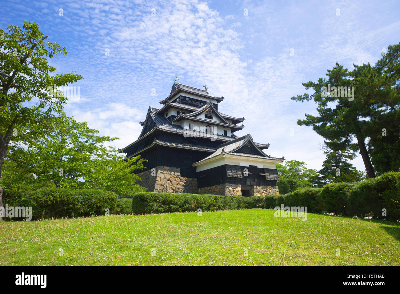 Matsue, Japon : Matsue castle (vers 1611) à Matsue, préfecture de Shimane, au Japon. L'un des 12 châteaux médiévaux qui restent au Japon, Banque D'Images