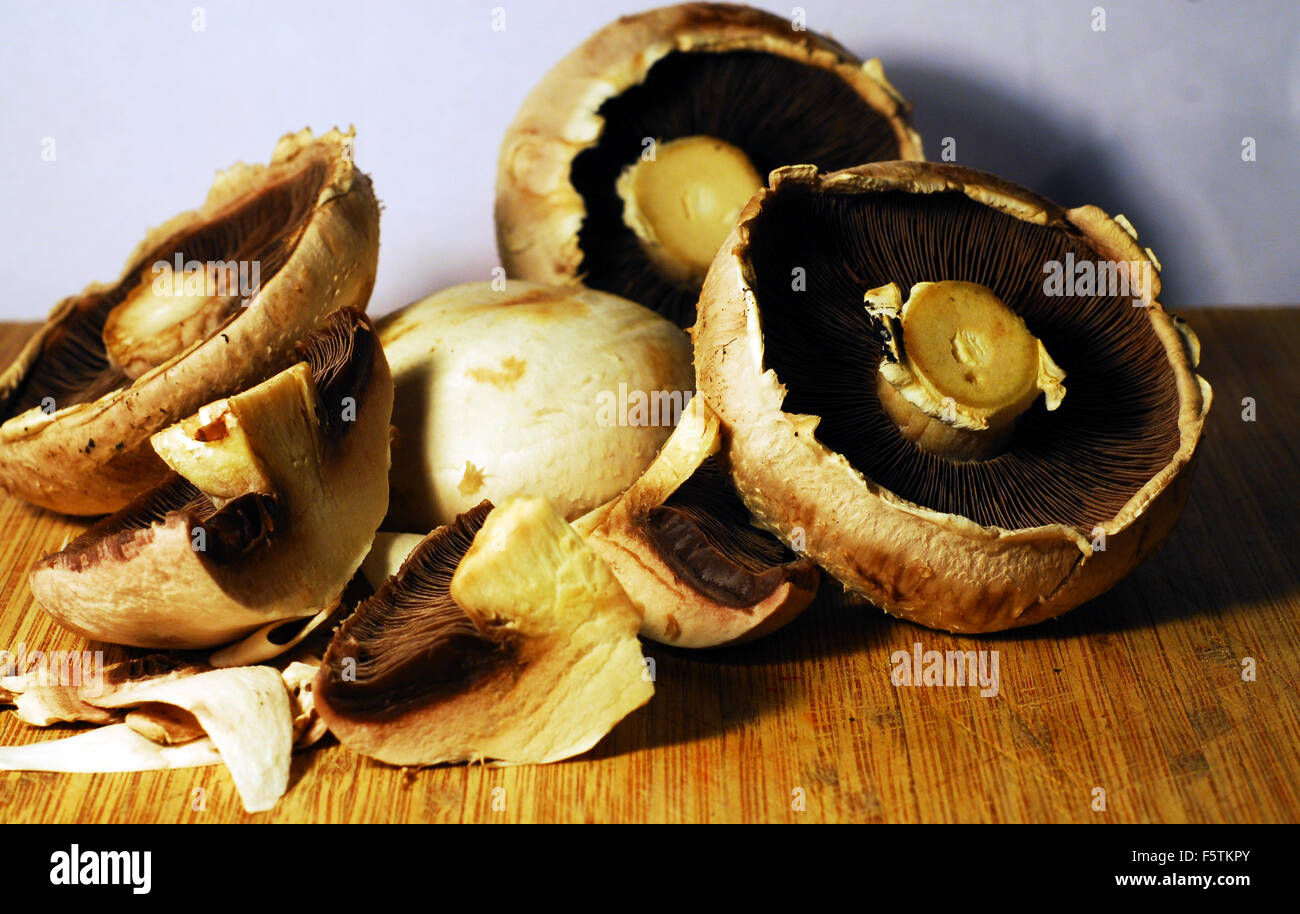 Les champignons, en quartiers,hachées,champignons,cuisine,cuisine,cook Banque D'Images