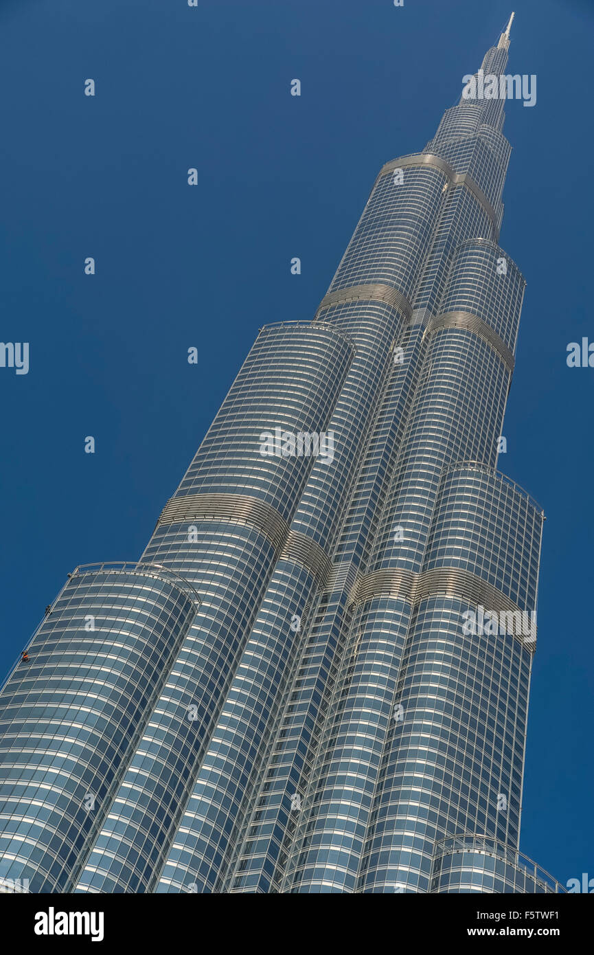 paysage-de-la-ville-de-duba-le-burj-al-khalifa-tower-photo-stock-alamy