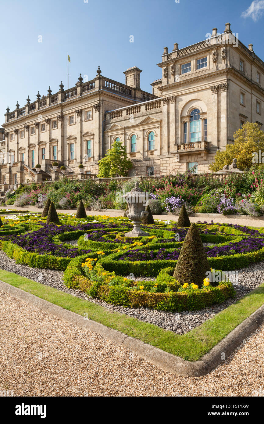 La terrasse jardin à Harewood House dans le West Yorkshire, au Royaume-Uni. L'un des 10 Trésors de l'Angleterre. Banque D'Images