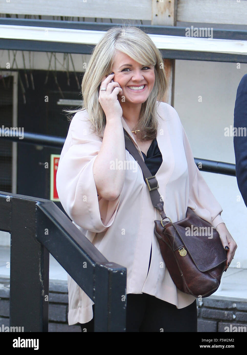 Sally Lindsay hors studios ITV Avec : Sally Lindsay Où : London, Royaume-Uni Quand : 10 Oct 2015 Banque D'Images