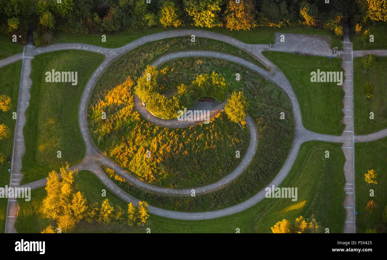 Yin et Yang hill dans Essen-Kupferdreh sur l'Frauenstein, Essen, Ruhr, Rhénanie du Nord-Westphalie, Allemagne, Europe, vue aérienne Banque D'Images