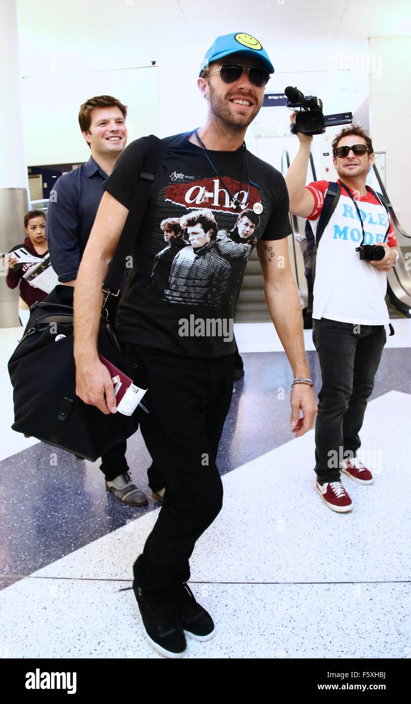 Chris Martin à l'Aéroport International de Los Angeles (LAX) avec : Chris Martin Où : Los Angeles, California, United States Quand : 18 Oct 2015 Banque D'Images
