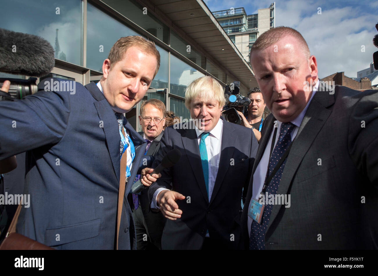 Congrès du Parti conservateur à Manchester aujourd'hui (mardi 6 octobre) Maire de Londres Boris Johnson arrive Banque D'Images