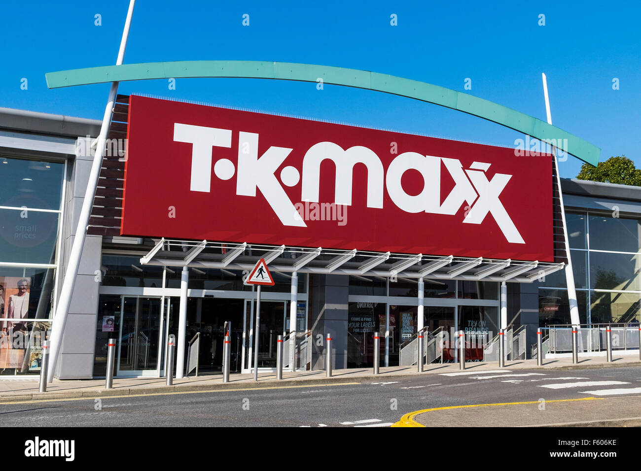Un TK MAXX store sur le Pipps Hill Retail Park de Basildon, Essex. Banque D'Images