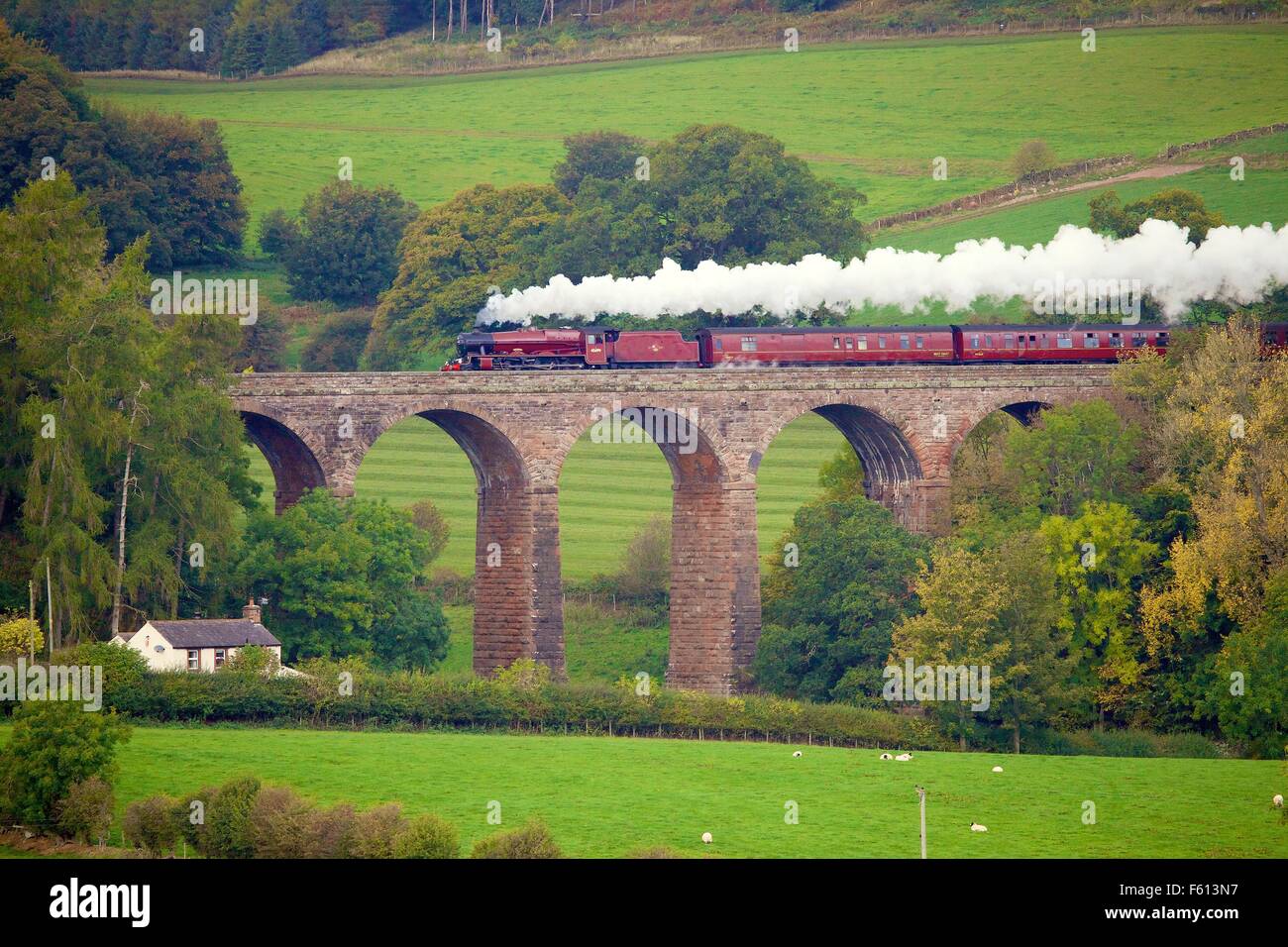 Classe 45699 Jubilé LMS Galatée "La montagne de Cumbrie Express', sur le train à vapeur s'installer à Carlisle Railway. Banque D'Images