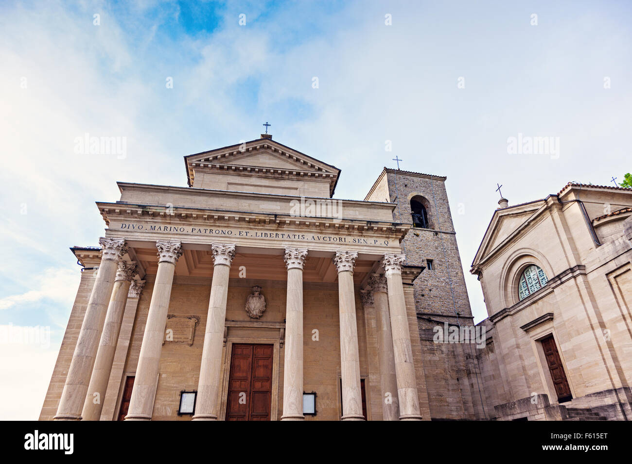 Basilica di San Marino vu 24 fois Banque D'Images