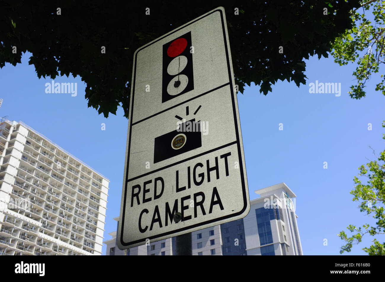 Signe de caméra lumière rouge Banque de photographies et d'images à haute  résolution - Alamy