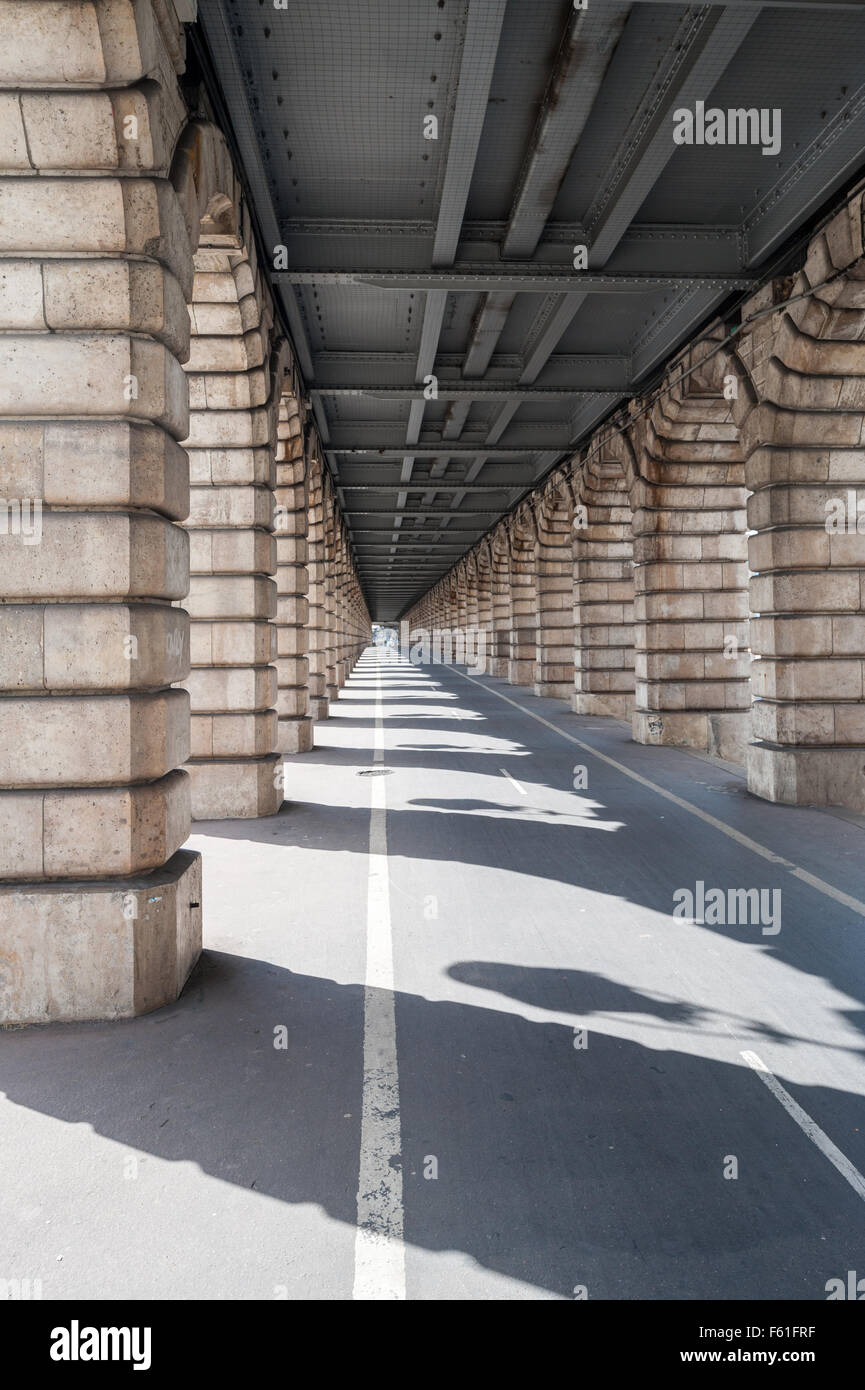 France, Paris, Pont de Bercy Banque D'Images