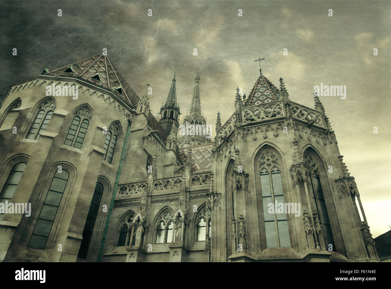 Budapest, Hongrie. Matthias paroisse ou église Notre Dame Mary a été construit au 13ème siècle, en maintenant l'architecture néogothique de la style Banque D'Images