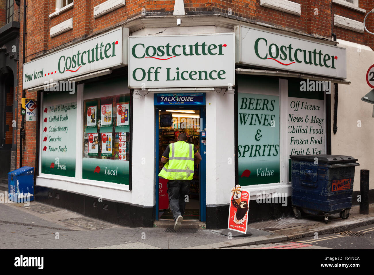 Un magasin Costcutter à Southwark, Londres, Angleterre, Royaume-Uni Banque D'Images