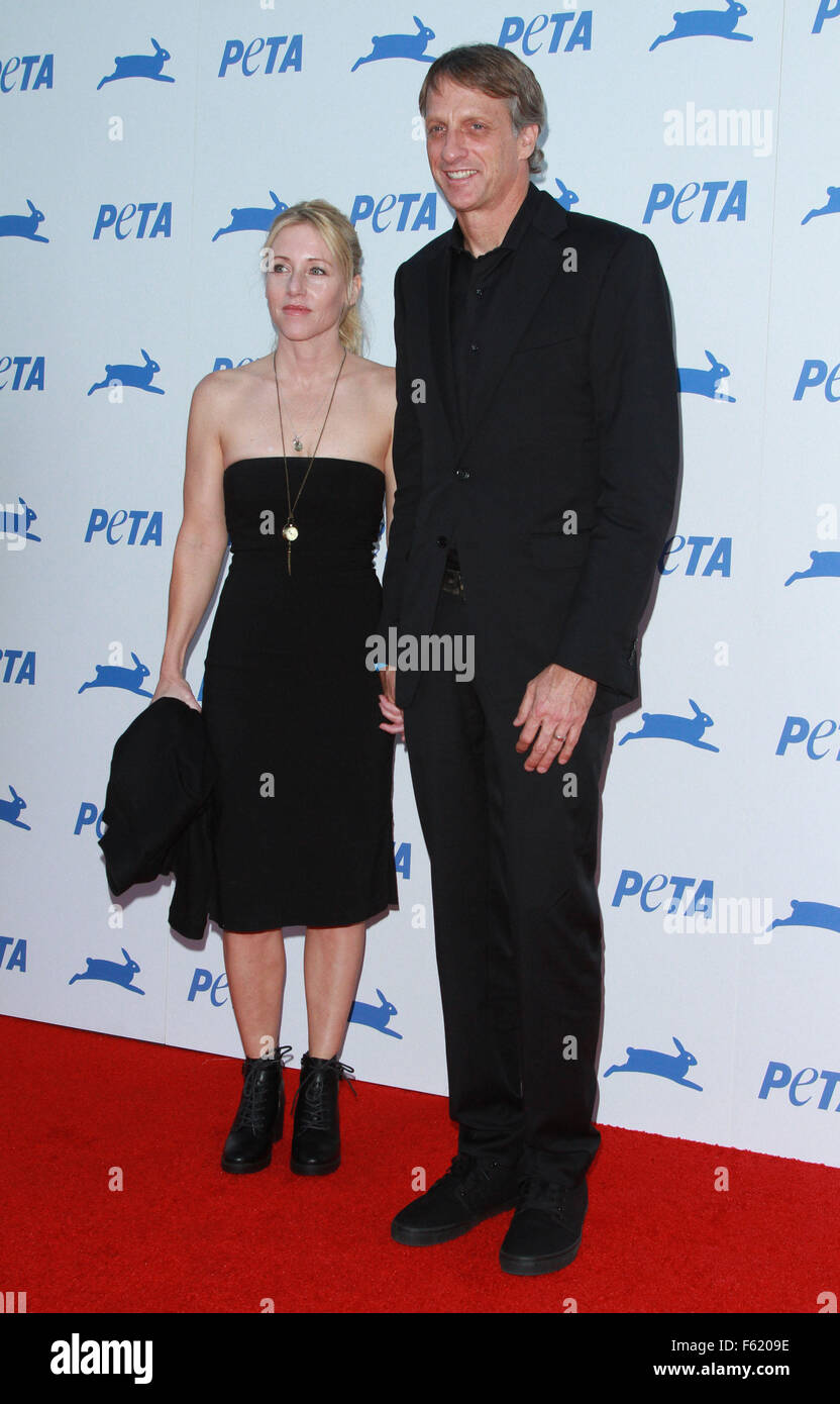 35e Anniversaire De Peta Bash Tenue A L Hollywood Palladium Arrivees Avec Tony Hawk Catherine Goodman Ou Los Angeles California United States Quand 30 Oct 15 Photo Stock Alamy