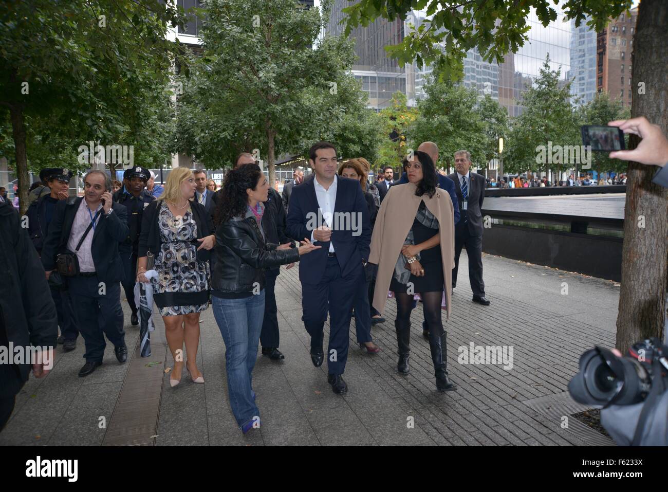 Le Premier ministre grec Alexis Tsipras visite le Mémorial National du 11 septembre et du musée comprend : Alexis Tsipras Où : New York, New York, United States Quand : 01 Oct 2015 Banque D'Images
