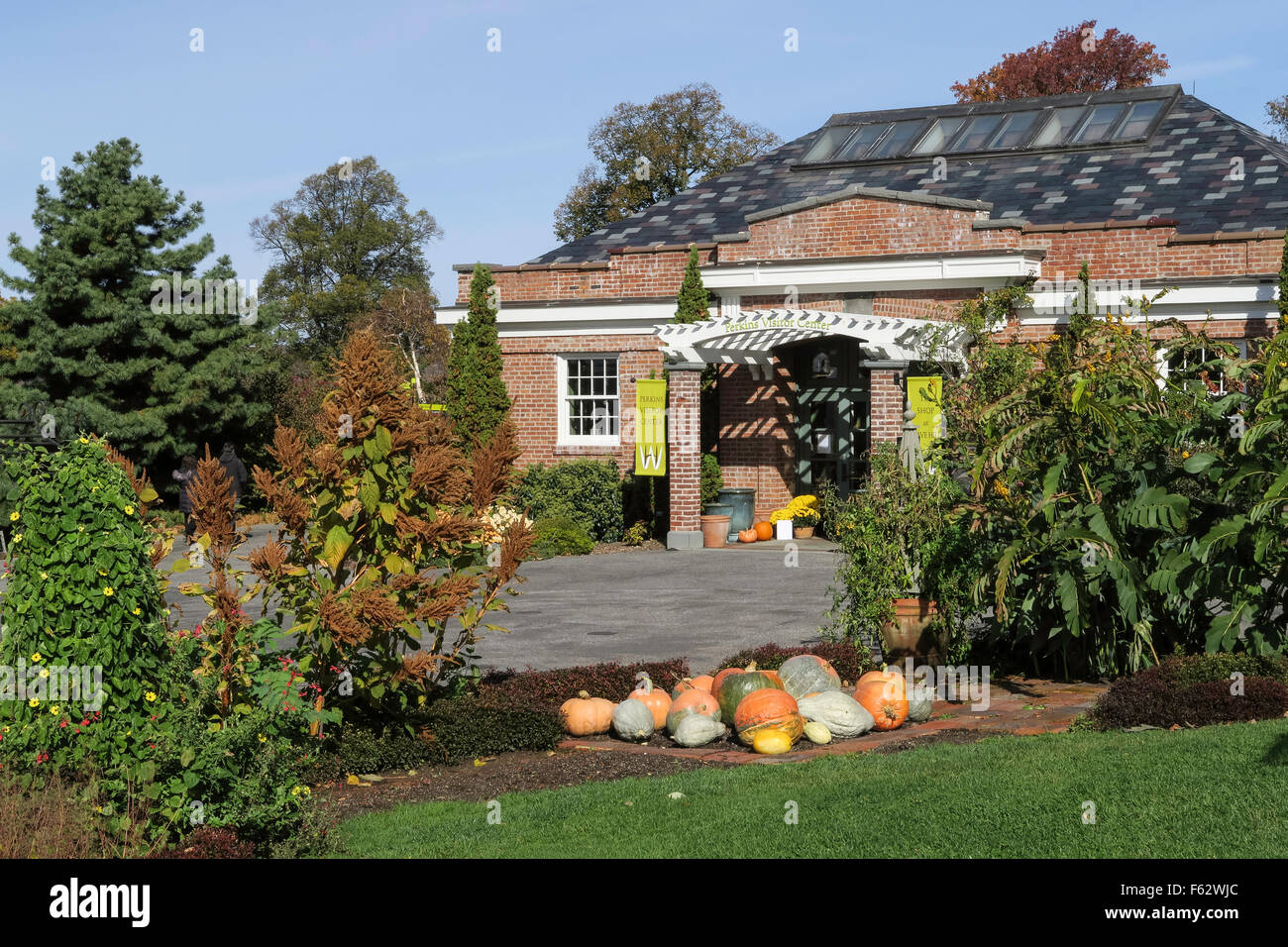 Centre des Visiteurs Perkins & Shop, Jardin Public de Wave Hill dans le Bronx, New York, USA Banque D'Images