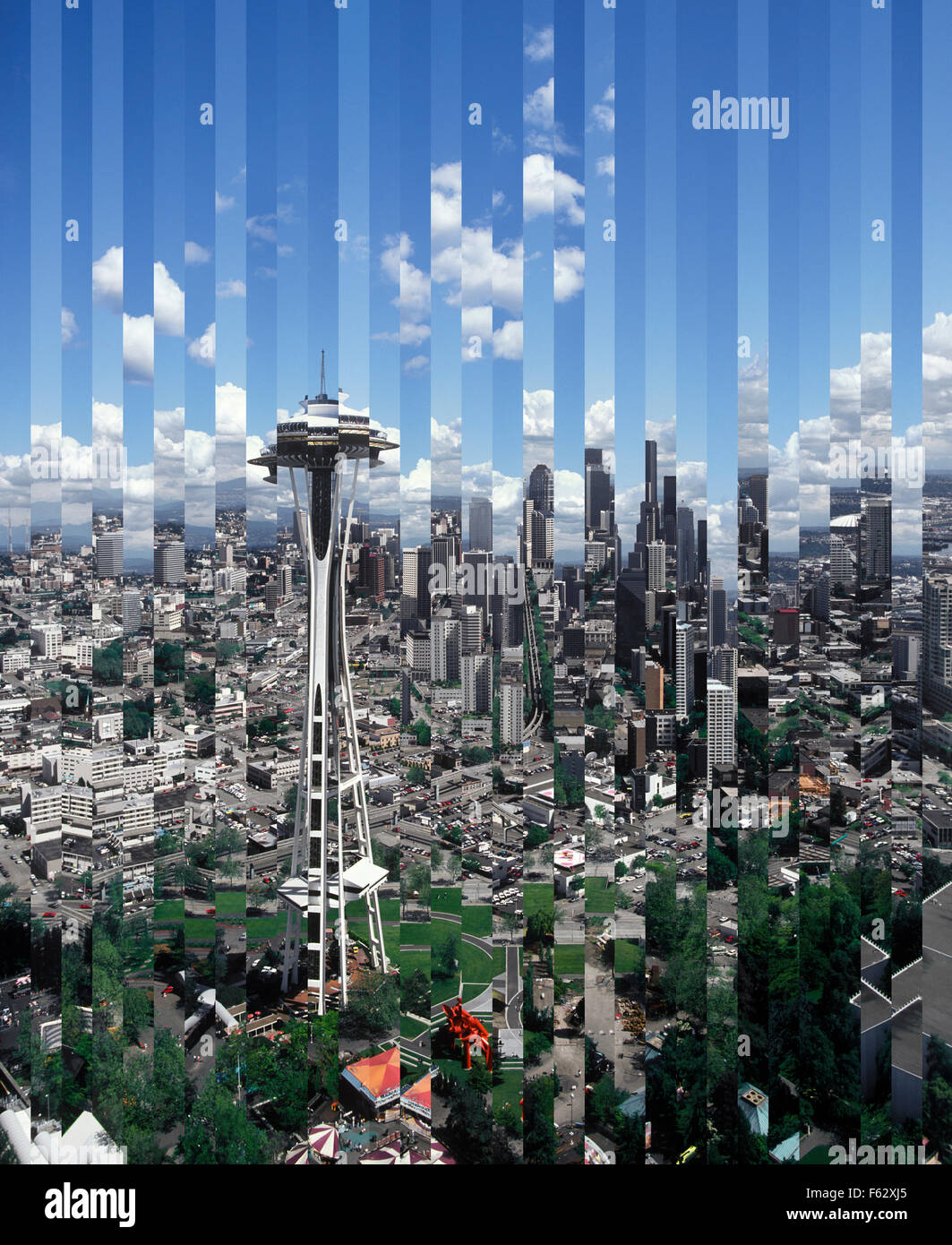 Washington, Seattle, Space Needle et la ville vue à travers le verre déformé Banque D'Images