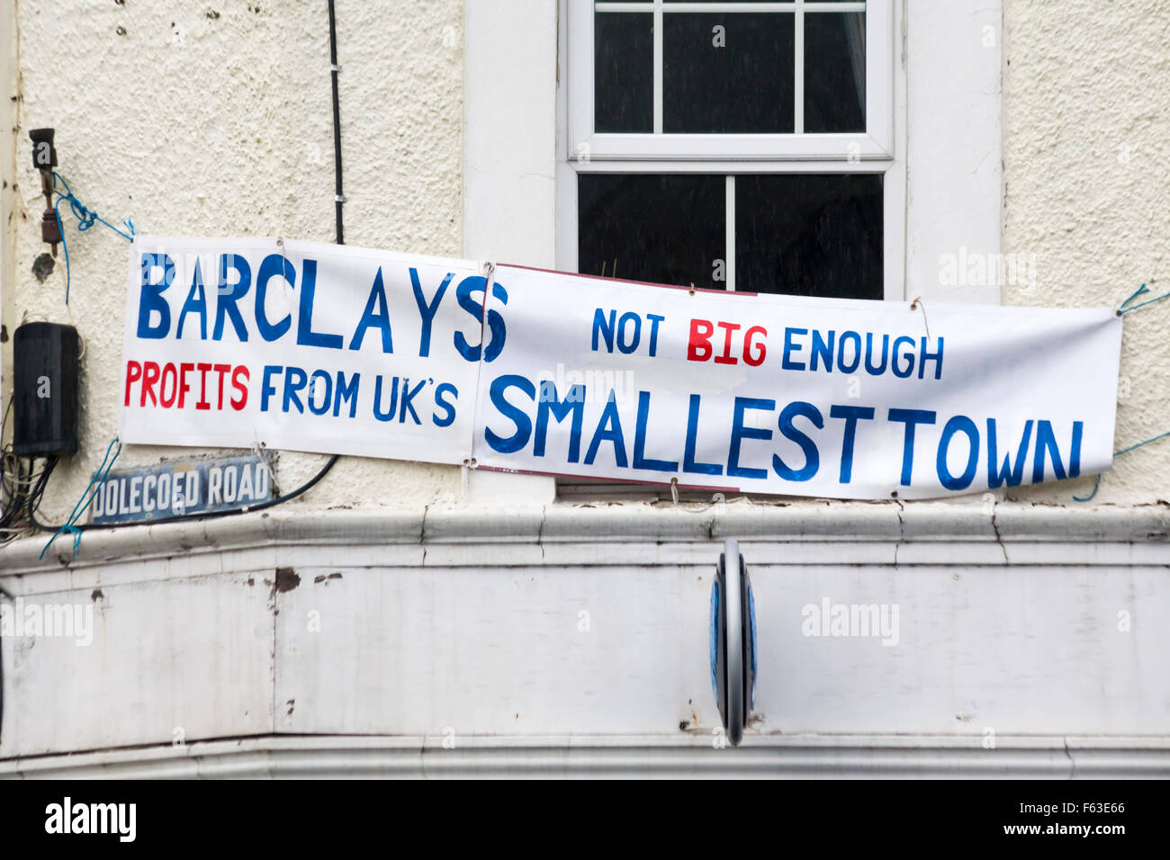 Barclays pas assez grands profits de plus petite ville du Royaume-Uni à Llanwrtyd bannière plus petite ville de Grande-Bretagne, Powys, Pays de Galles Banque D'Images