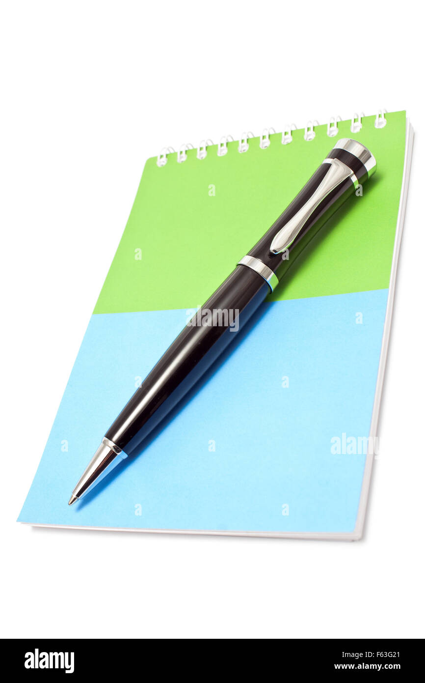 Le bloc-notes et stylo isolated on white Banque D'Images