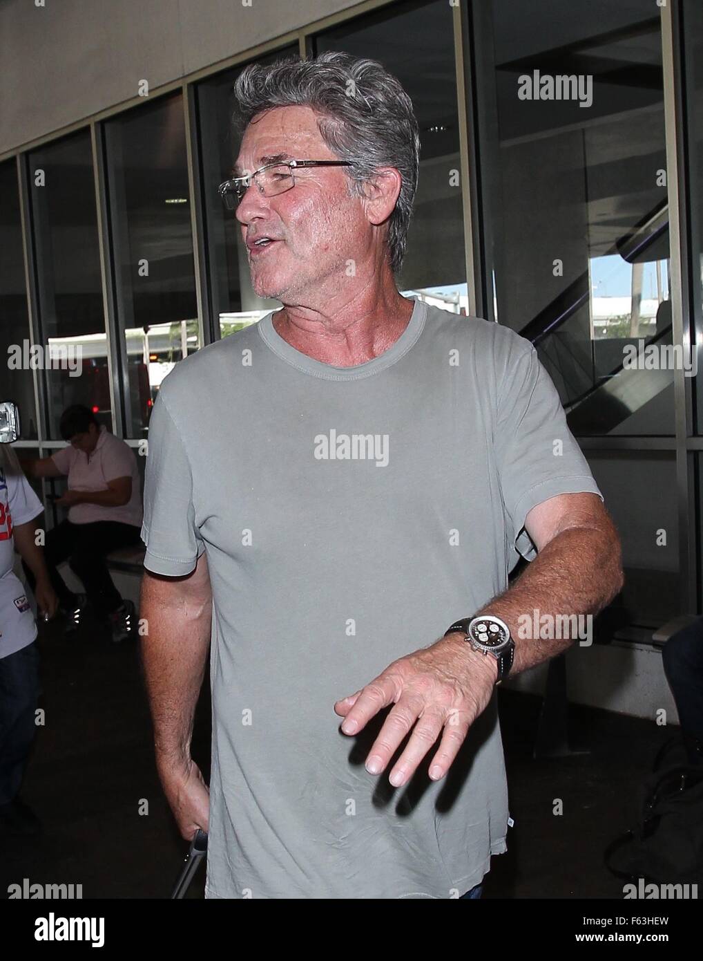 Kurt Russell arrive à l'Aéroport International de Los Angeles (LAX ...
