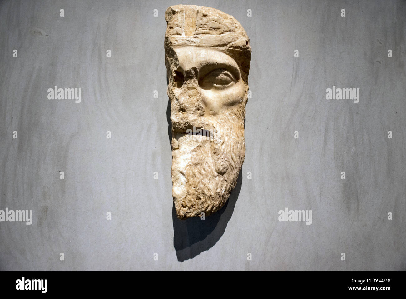 Masque ancien dans le Musée de l'Acropole, Athènes. Banque D'Images