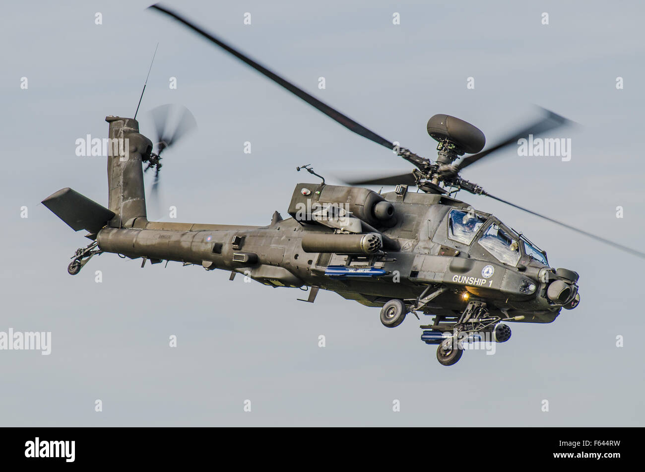 AgustaWestland Apache est un construit sous licence version du AH-64D Longbow Apache Hélicoptère d'attaque de l'armée britannique. Tank killer Banque D'Images