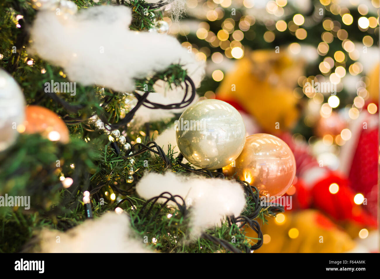 Résumé fond de Noël avec des lumières de flou artistique Banque D'Images