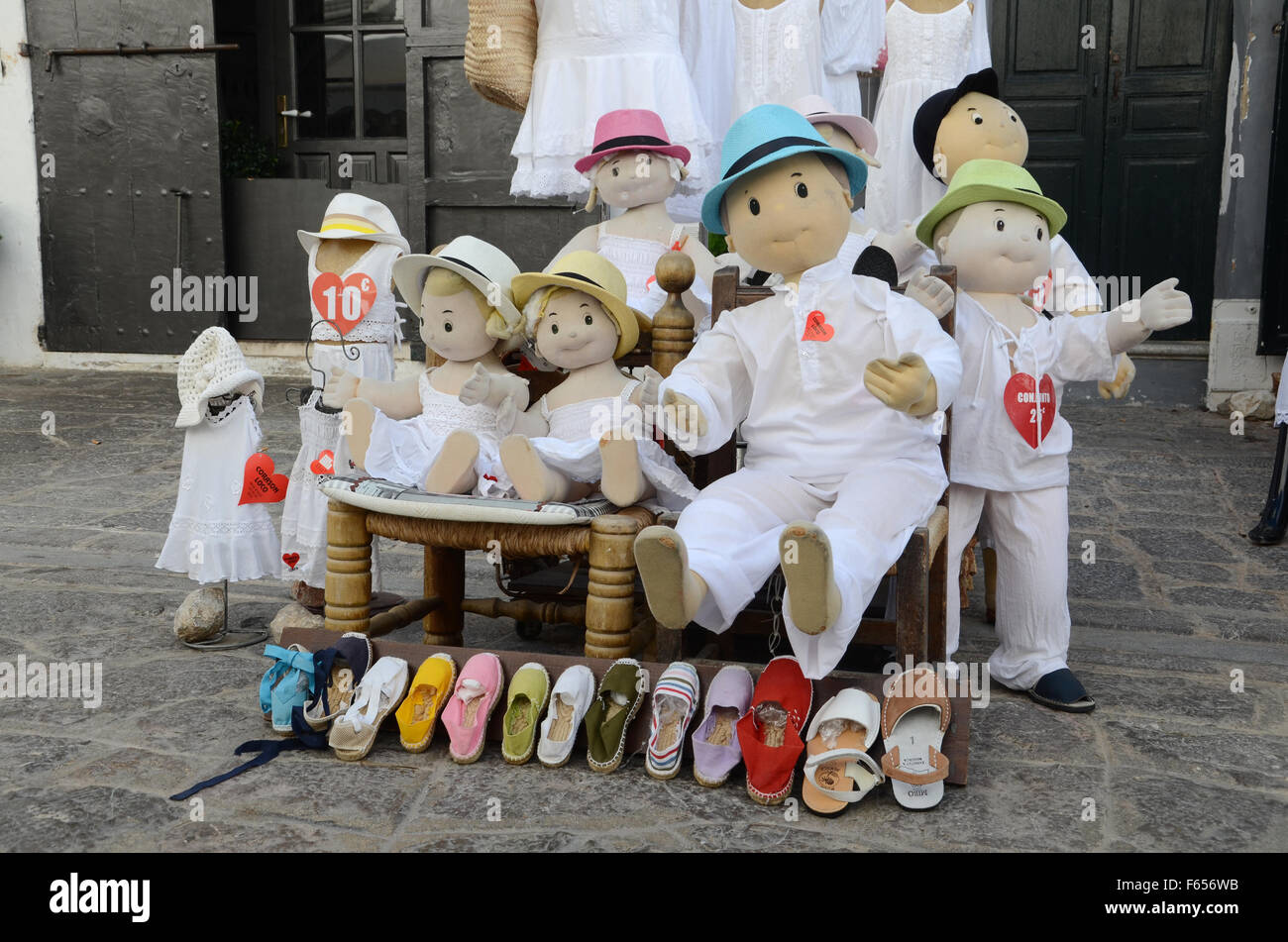 Shopping à Dalt Vila, la vieille ville d'Eivissa, Ibiza, Espagne Banque D'Images