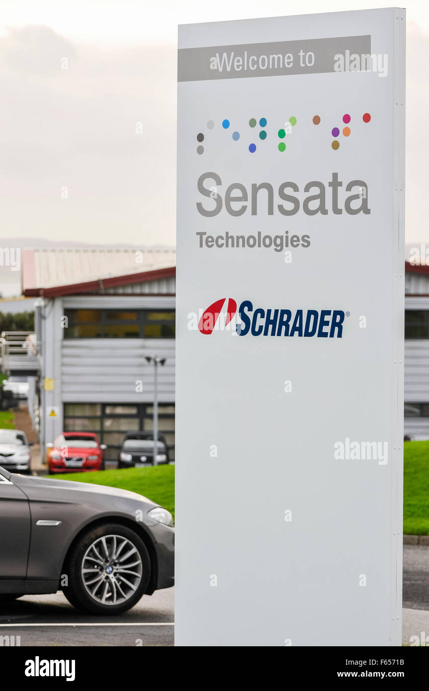 L'Irlande du Nord. 12 novembre, 2015. Schrader Electronics, une partie de la groupe Senstata et fabricant de capteurs de pression des pneus du véhicule, annoncer la perte de 42 emplois en contrat temporaire. Crédit : Stephen Barnes/Alamy Live News Banque D'Images