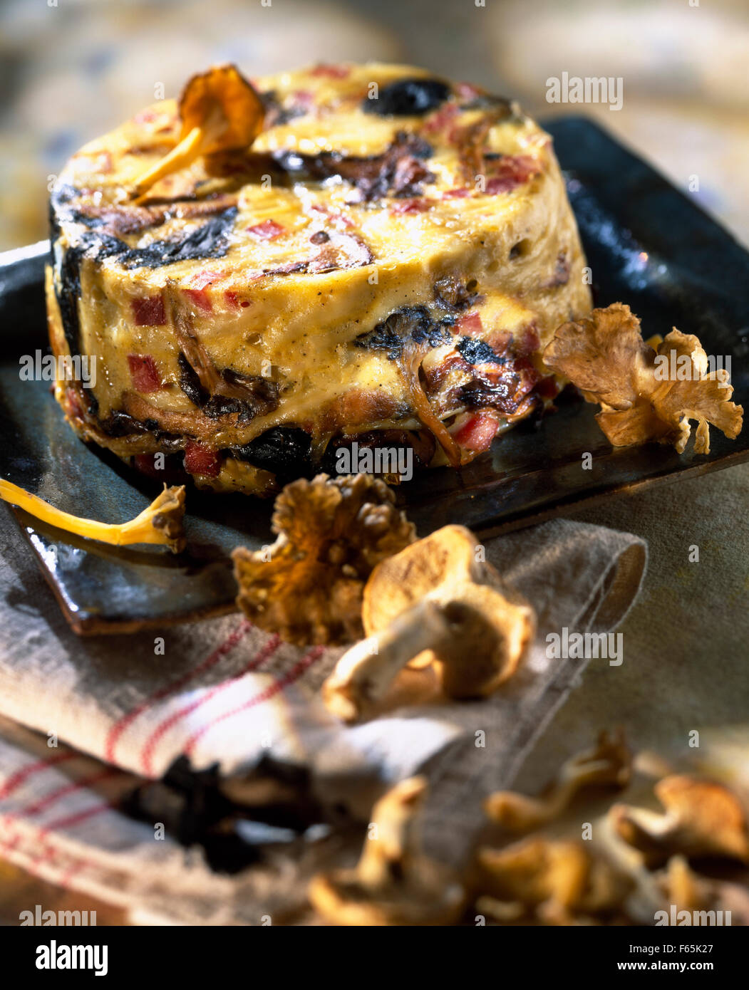 Flan aux champignons sauvages Banque D'Images