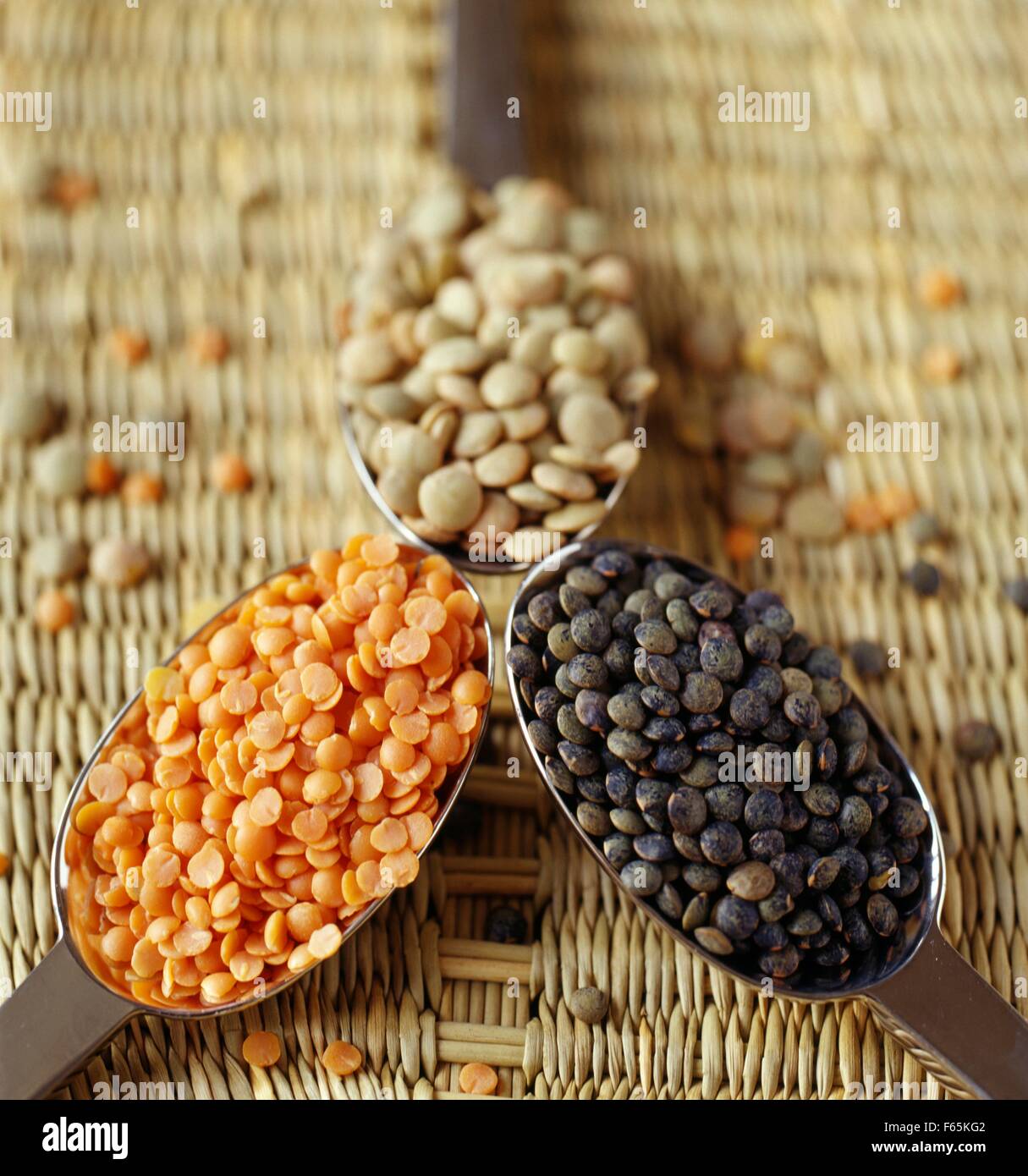 Un assortiment de lentilles Banque D'Images