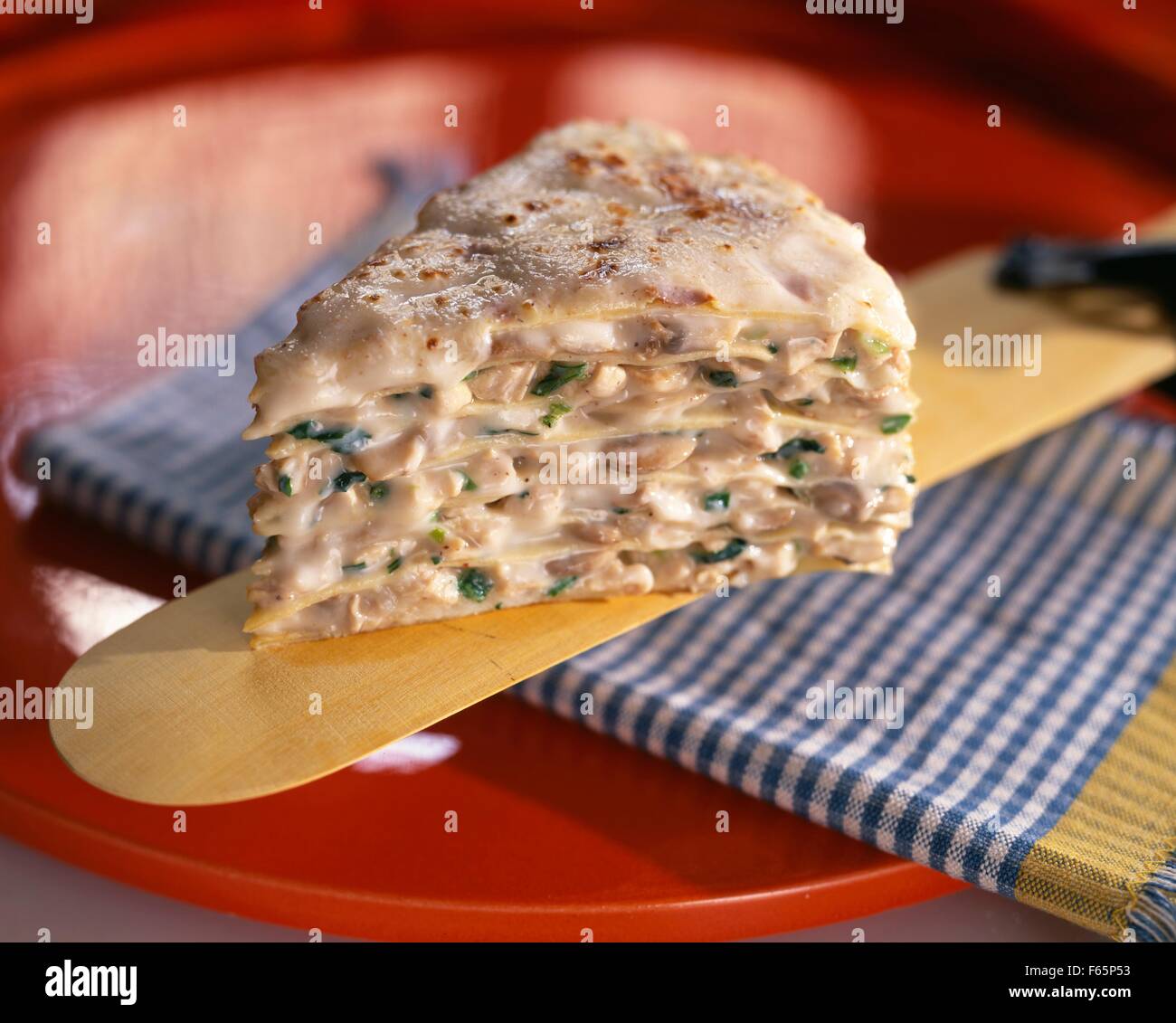 Gâteau de crêpes aux champignons et la Turquie Banque D'Images